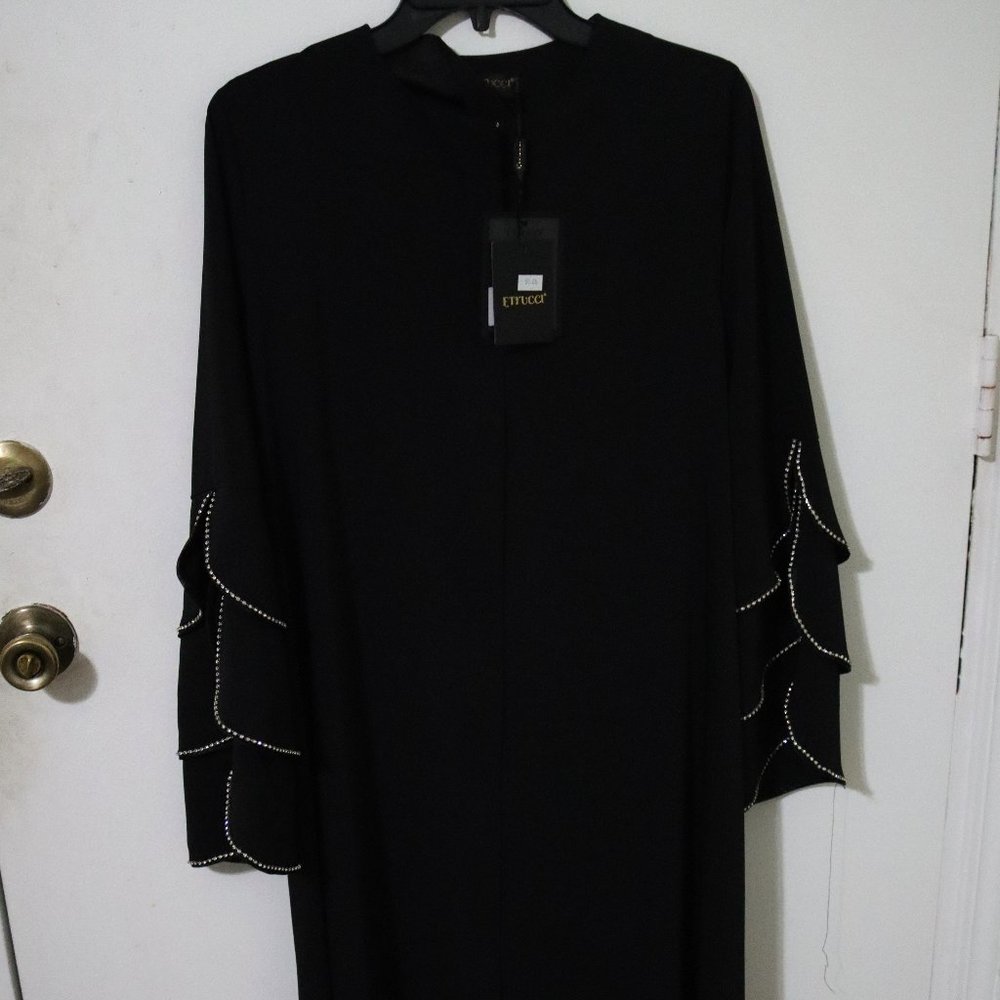 Black Abaya/Dress, bedazzled sleeves (Brand NEW) - size:40